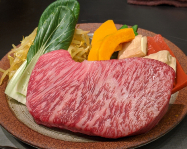 株式会社L（焼肉店H）様　／　焼肉店