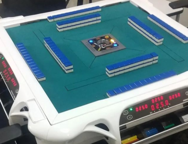 麻雀М.Ｋ様 ／ 麻雀店